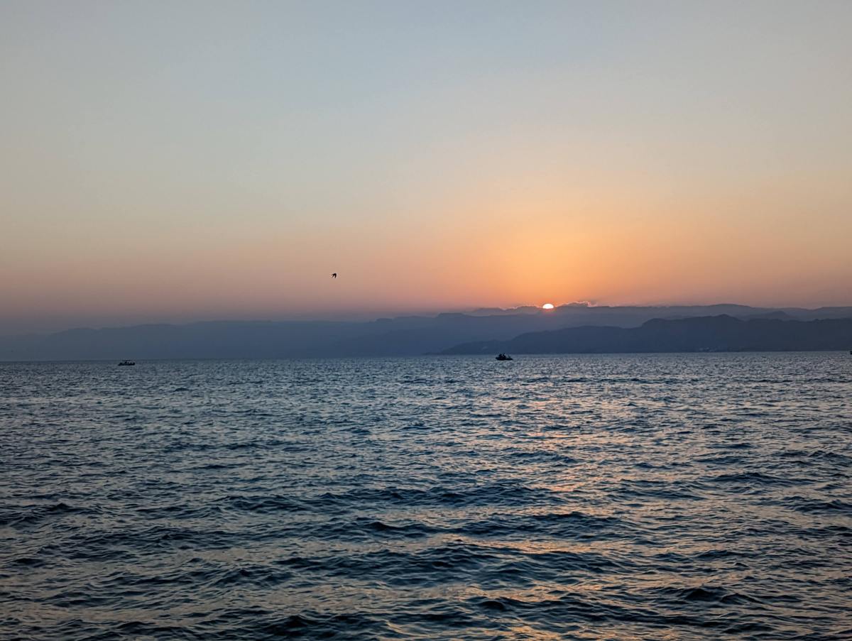 Aqaba und Kerak – wir waren auch im roten Meer und haben eine Burg besucht, die im Winter mit Schnee bedeckt&nbsp;ist